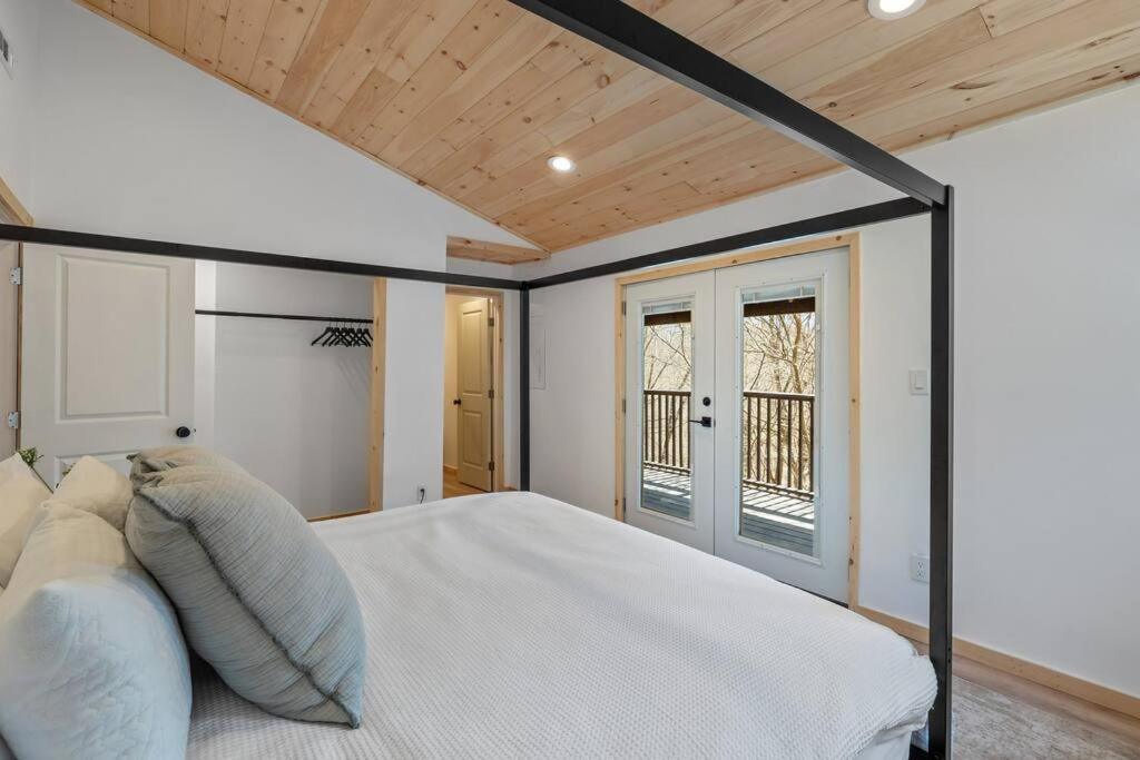 New! Modern Cabin With Two Decks, Bar & Game Room! Gatlinburg Ngoại thất bức ảnh