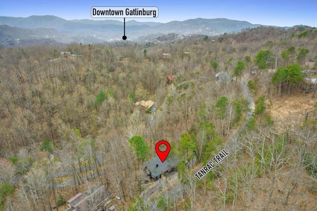 New! Modern Cabin With Two Decks, Bar & Game Room! Gatlinburg Ngoại thất bức ảnh